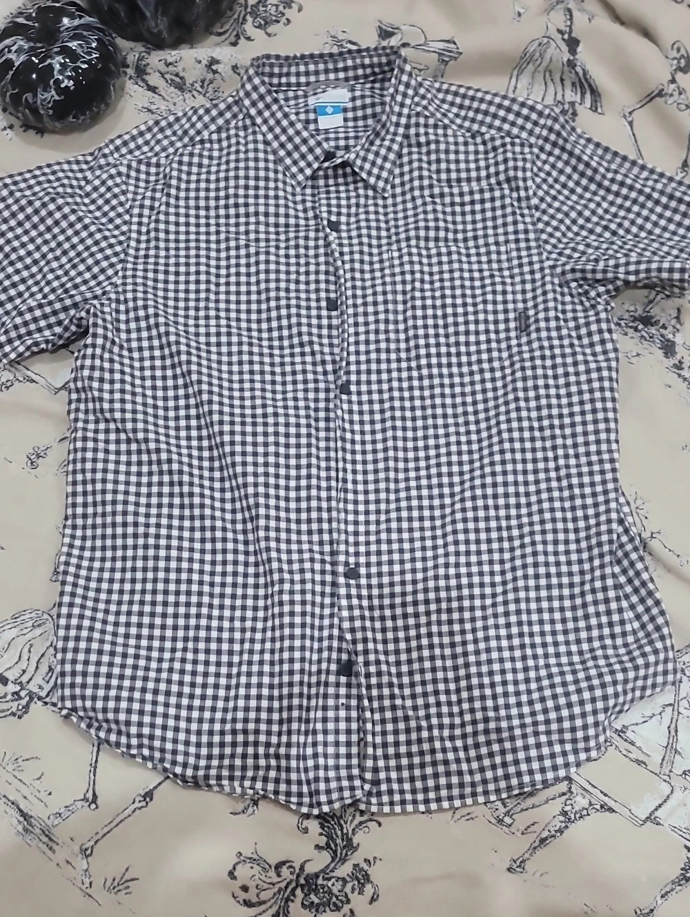 Columbia Gingham Short-sleeve Button Down in Black & White
